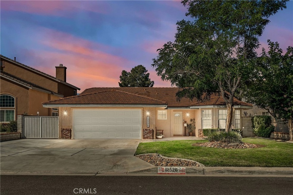 12526 Fairway Rd, Victorville, CA 92392 - photo 1