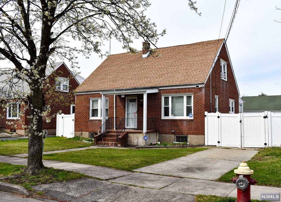 135-139 Florida Ave, Paterson, NJ 07503 - photo 1