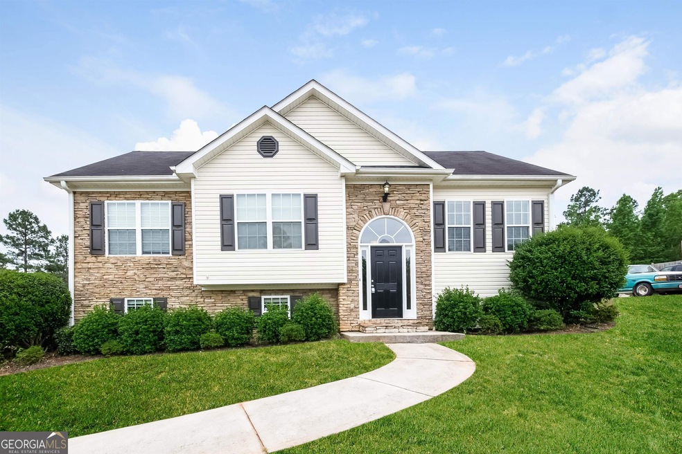 140 Oakbrook Ln, Covington, GA 30016 - photo 1