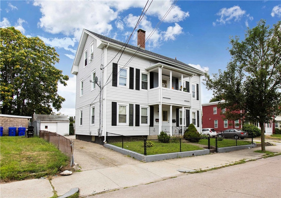 191 Mulberry St, Pawtucket, RI 02860 - photo 1