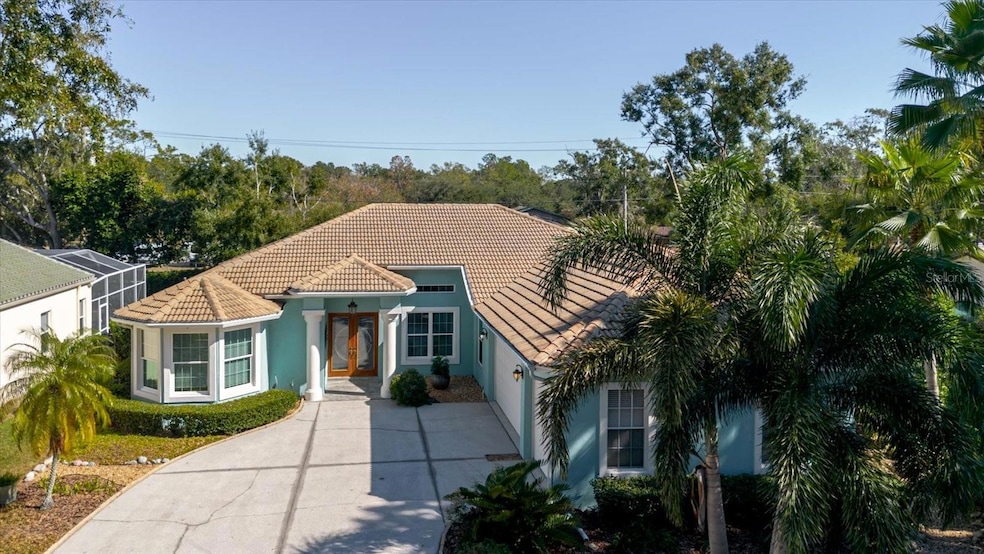 13510 Westshire Dr, Tampa, FL 33618 - photo 1