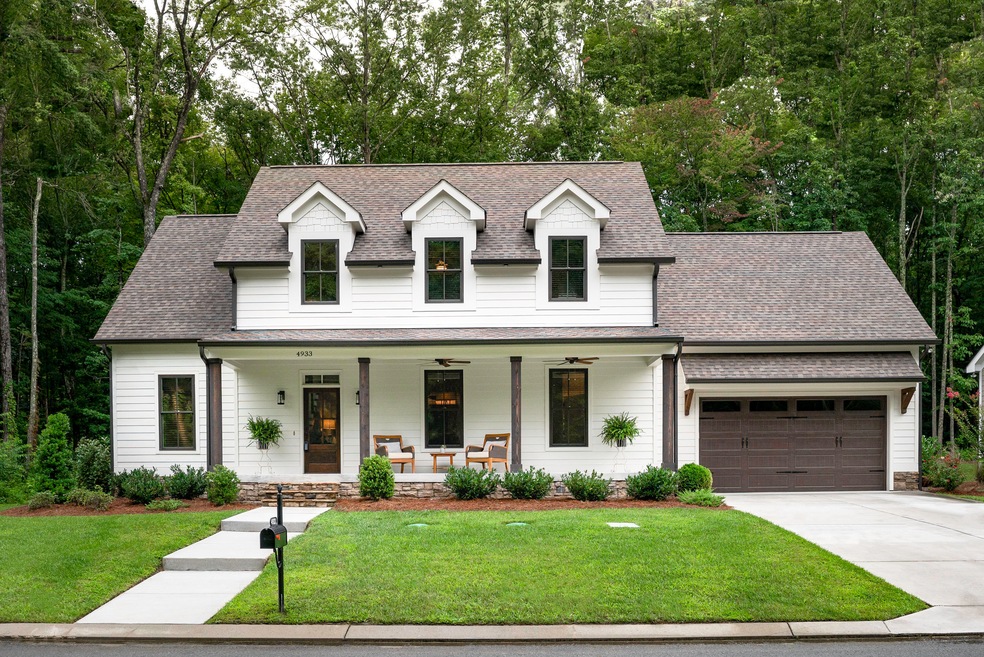 Welcome to 4933 Virginia Pine