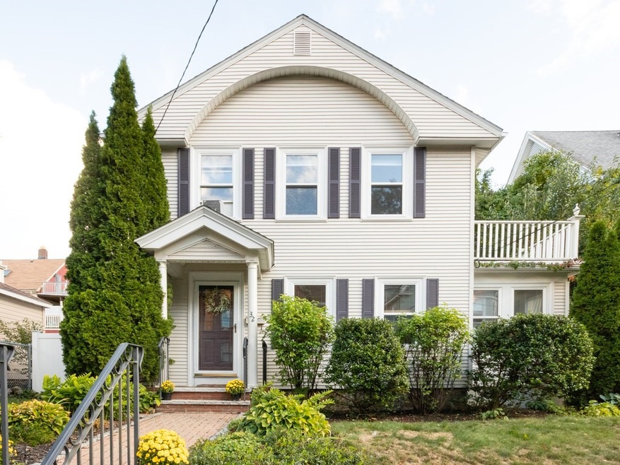 32 Hillcrest St, West Roxbury, MA 02132 - photo 1