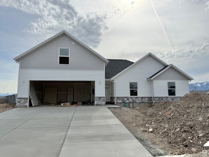 For Sale $479,900 • Co-Listing Agent