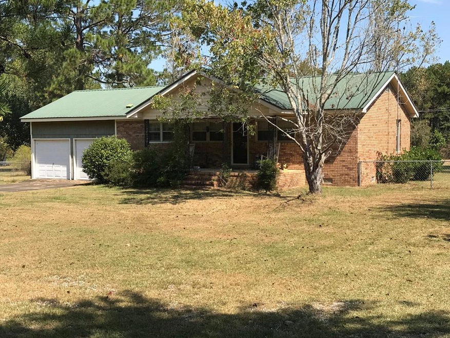 6133 Moultrie Rd, Albany, GA 31705 - photo 1