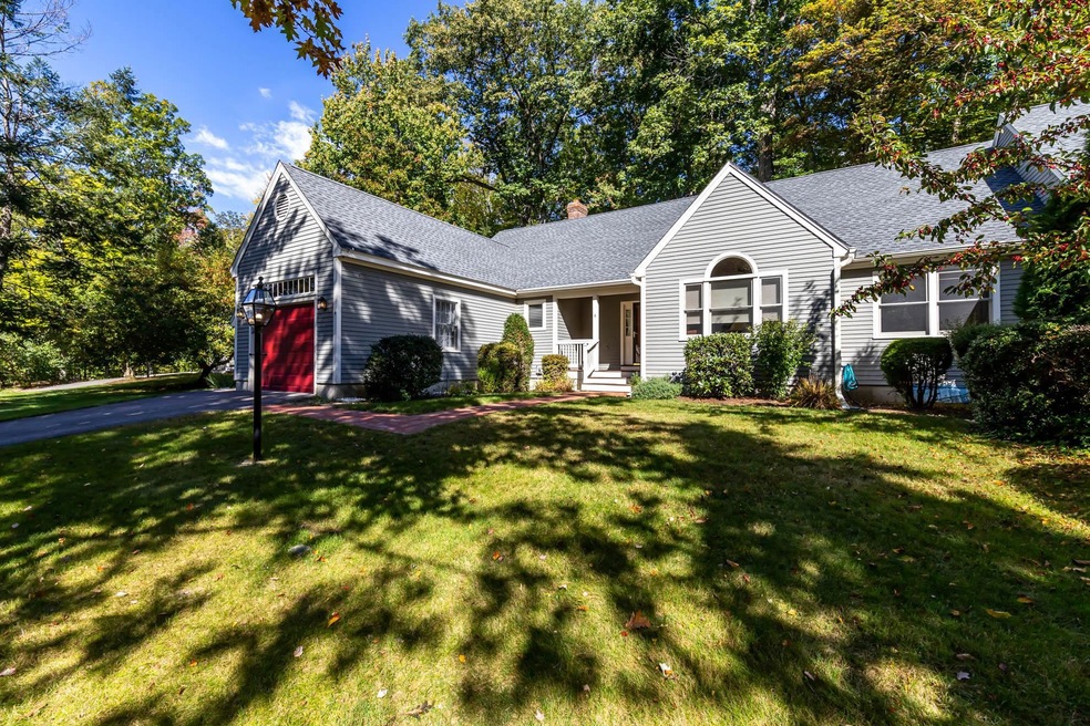 4 Hickory Rd, Wolfeboro, NH 03894 - photo 1