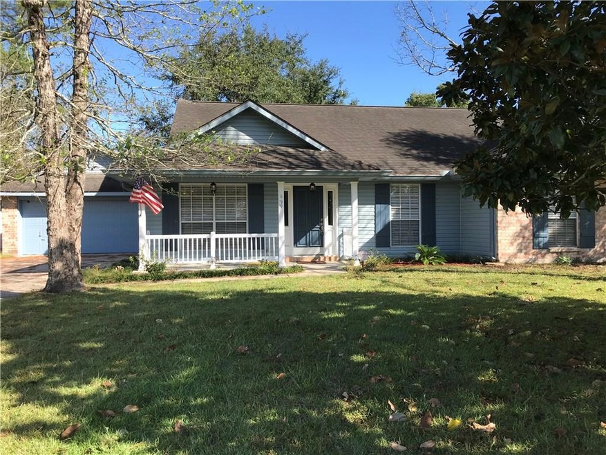 899 Cross Gates Blvd-Nice curb appeal.