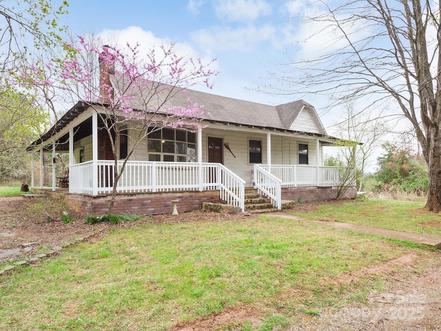 Under Contract $250,000 • Co-Listing Agent