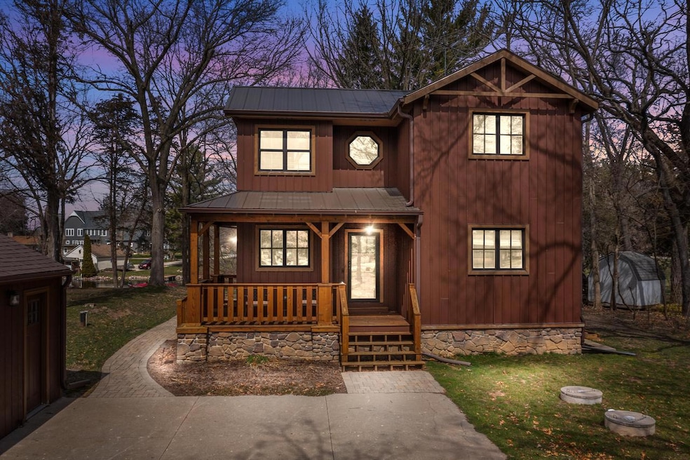 W376S5119 E Pretty Lake Rd-29