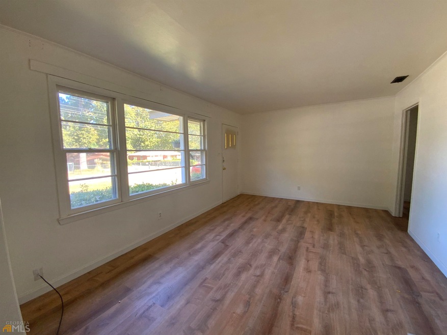 127 Lincoln St, Warner Robins, GA 31088 - photo 1