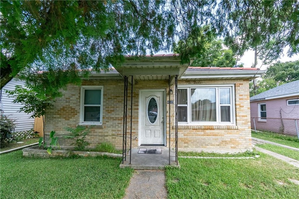 For Rent $1,600/month