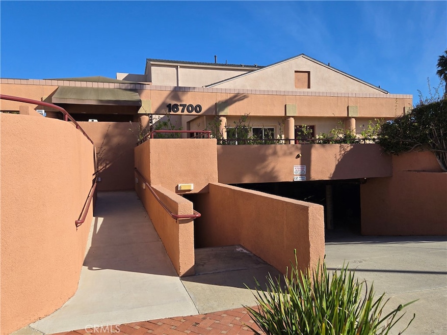 16700 Yukon Ave unit 108, Torrance, CA 90504 - photo 1