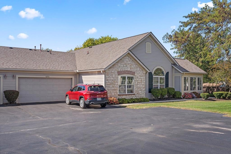 1272 Paddock Loop unit 1272, Washington Court House, OH 43160 - photo 1