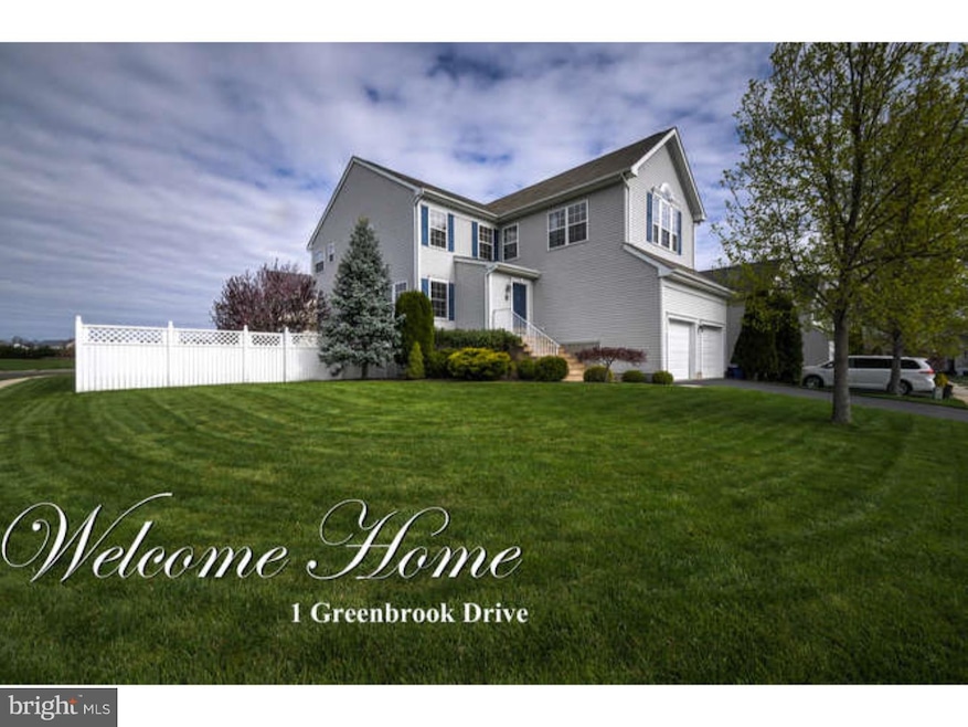 1 Greenbrook Dr, Columbus, NJ 08022 - photo 1