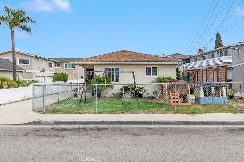 2615 Rockefeller Ln, Redondo Beach, CA 90278 - photo 1