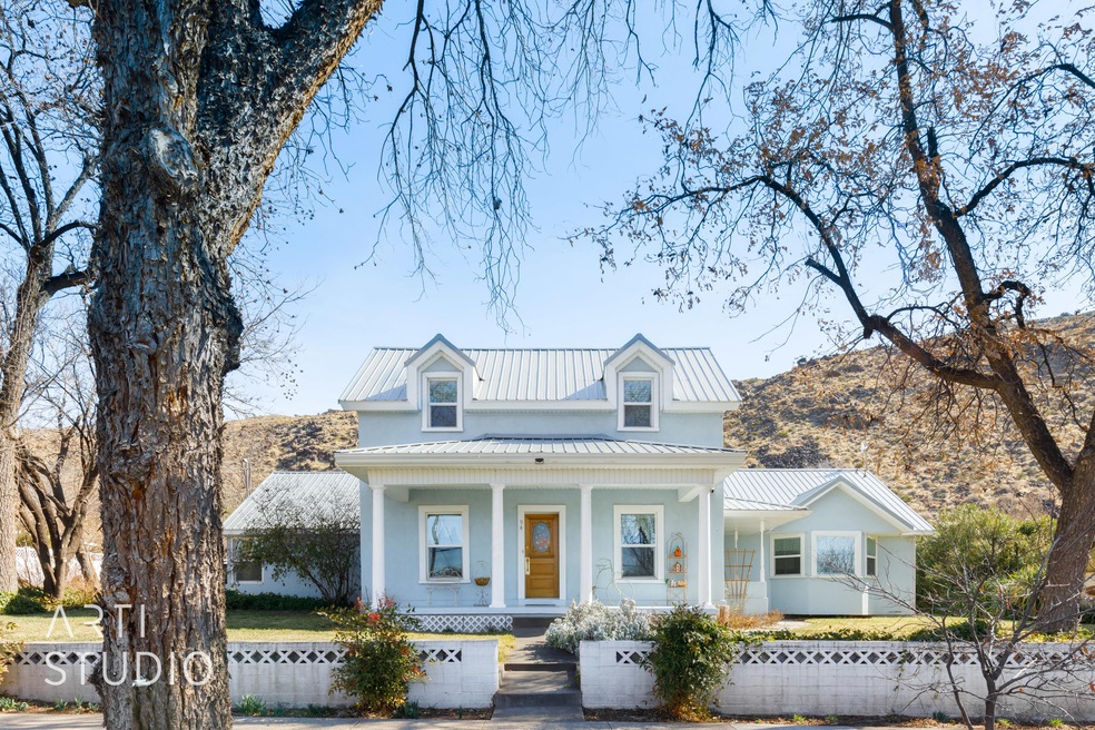 94 N Toquerville Blvd-J Peart-41