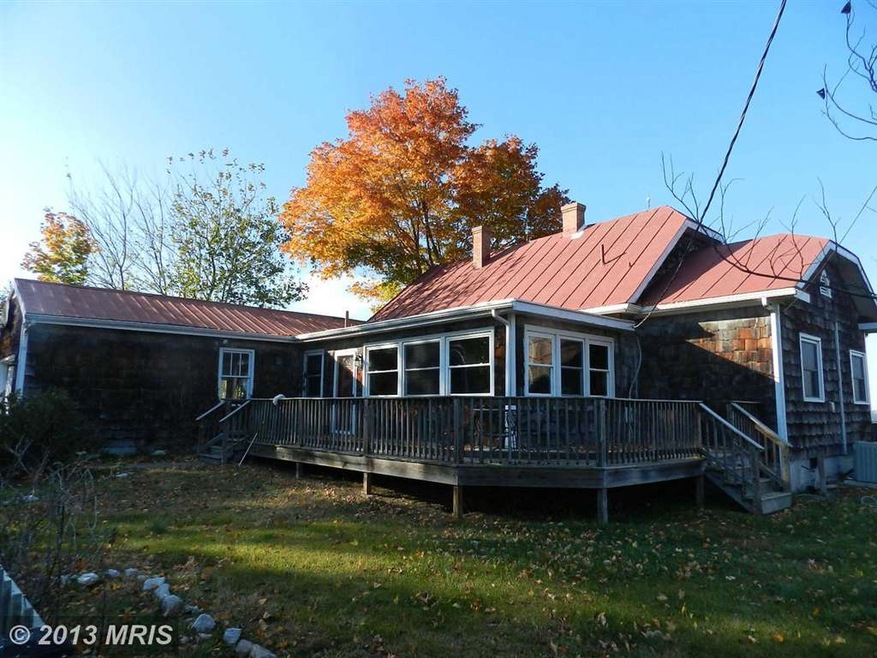 123 Riverview Cir, Colonial Beach, VA 22443 - photo 1