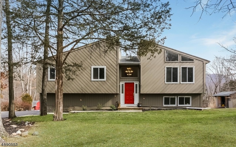 31 Custer Dr, Ringwood, NJ 07456 - photo 1