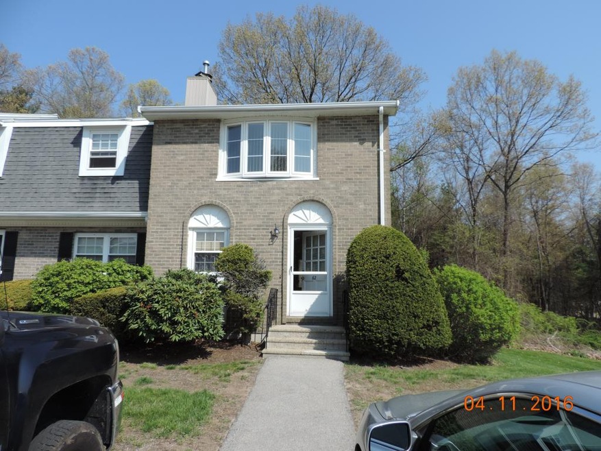 62 Fieldstone Dr, Londonderry, NH 03053 - photo 1