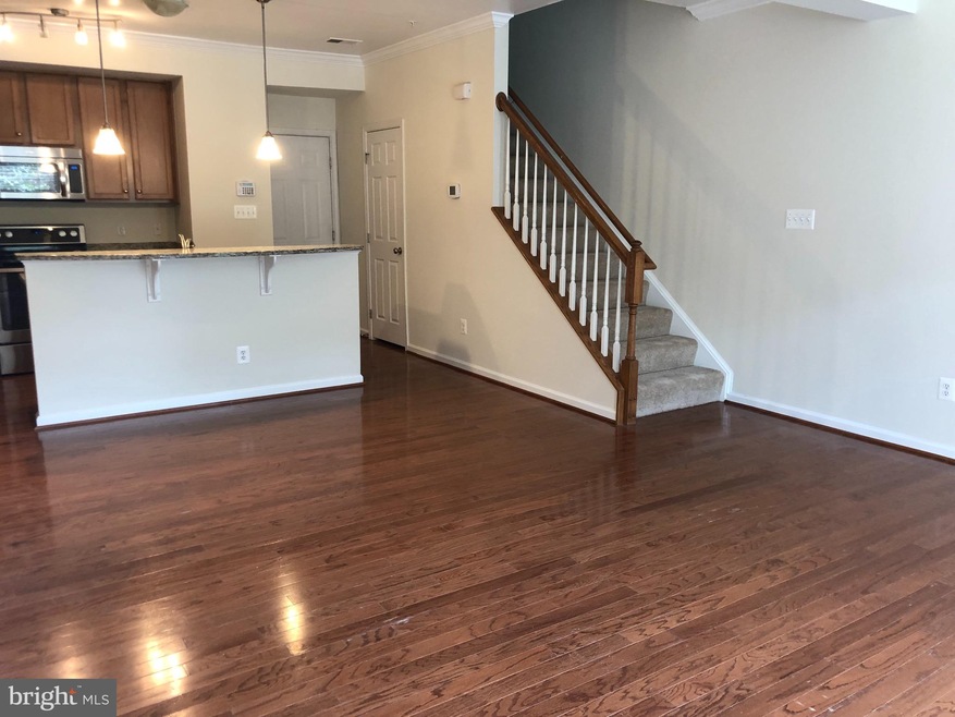 2700 Sheffield Hill Way unit 222, Woodbridge, VA 22191 - photo 1