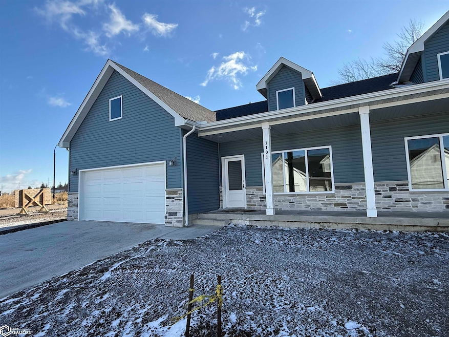 1101 Emerald Cove Dr, Clear Lake, IA 50428 - photo 1