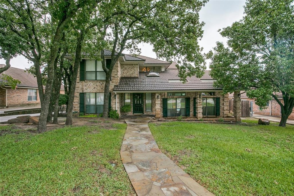 3125 Oakdale Dr, Hurst, TX 76054 - photo 1