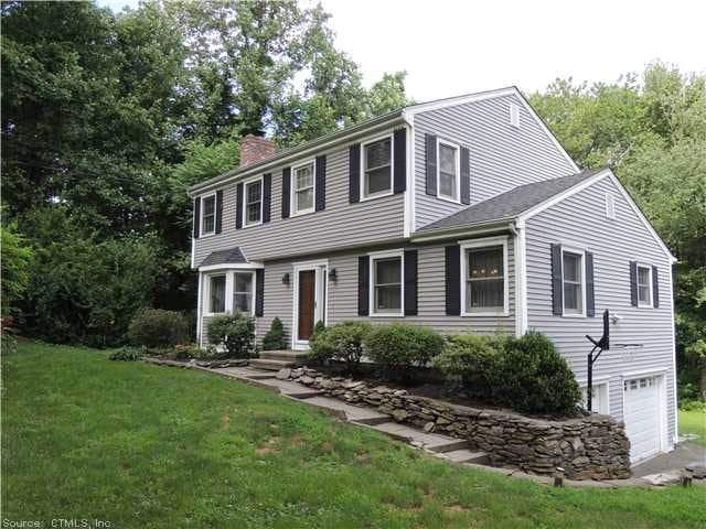 Exterior Front. VINYL SIDING AND ROOF NEW IN 2005