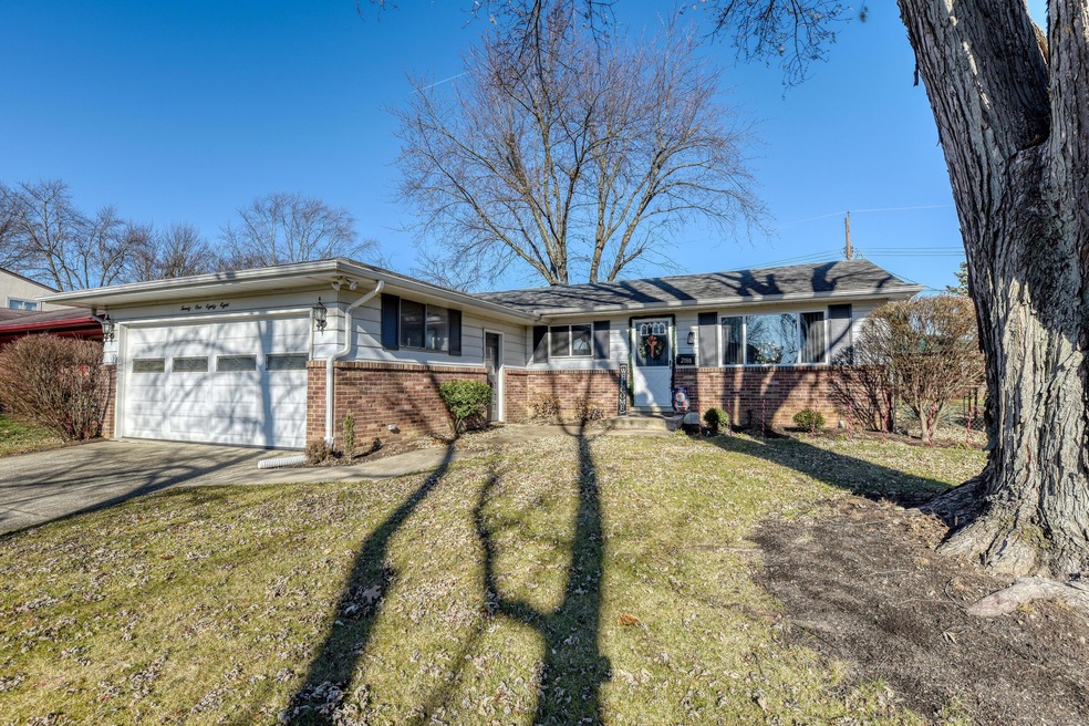 2188 Trent Rd, Columbus, OH 43229 - photo 1