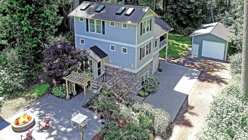 1577 Arrowhead Beach Rd, Camano, WA 98282 - photo 1