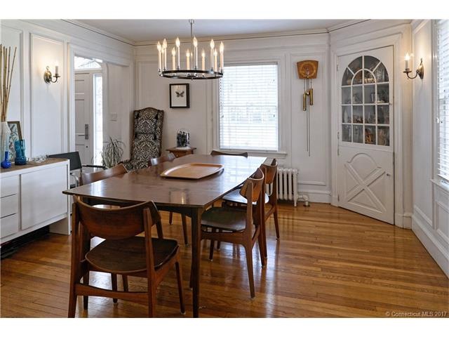 24 Lexington Rd, West Hartford, CT 06119 - photo 1