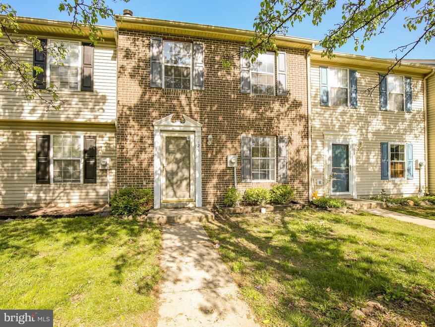 121 Georgetowne Ct, Stephens City, VA 22655 - photo 1