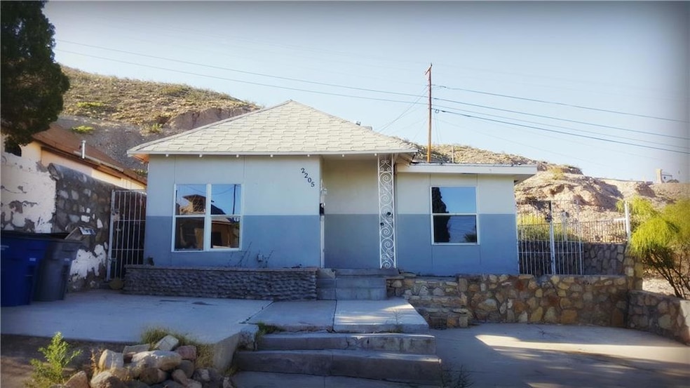 2205 Federal Ave, El Paso, TX 79930 - photo 1