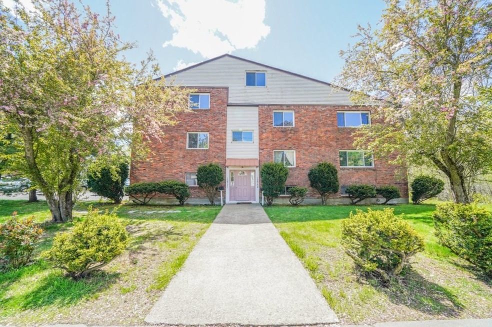 1274 Beacon St unit 2, Newton, MA 02468 - photo 1