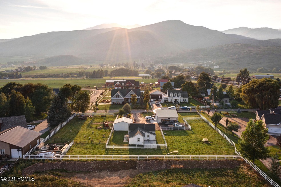 521 S 250 W, Midway, UT 84049 - photo 1