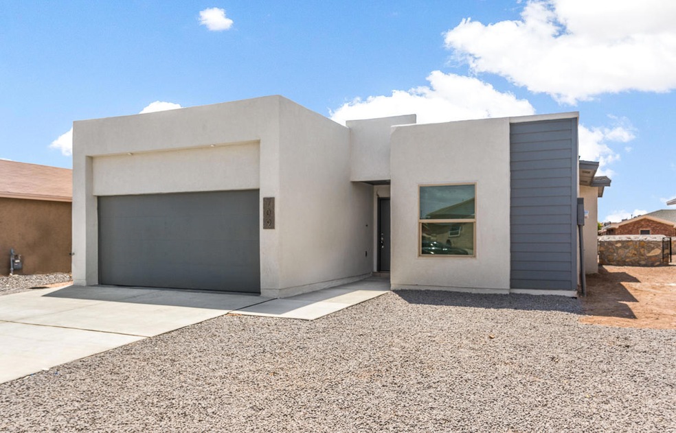709 Nazareno St, El Paso, TX 79928 - photo 1