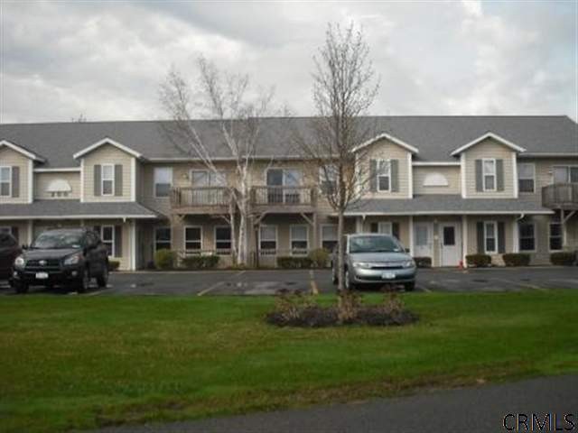 208 Cambridge Manor Dr, Schenectady, NY 12302 - photo 1