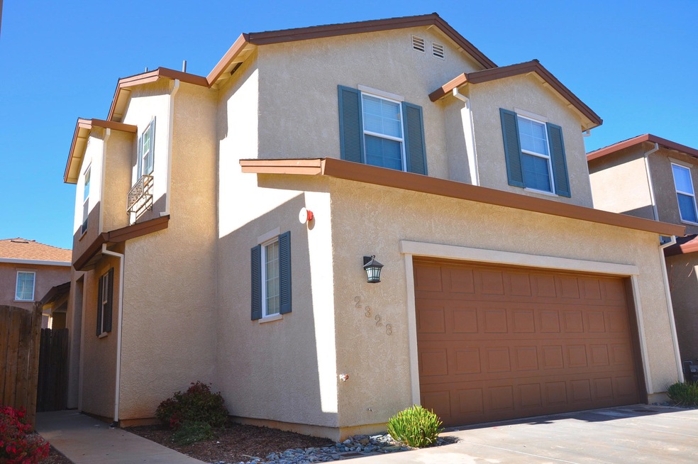 2328 La Villa Way, Redding, CA 96003 - photo 1