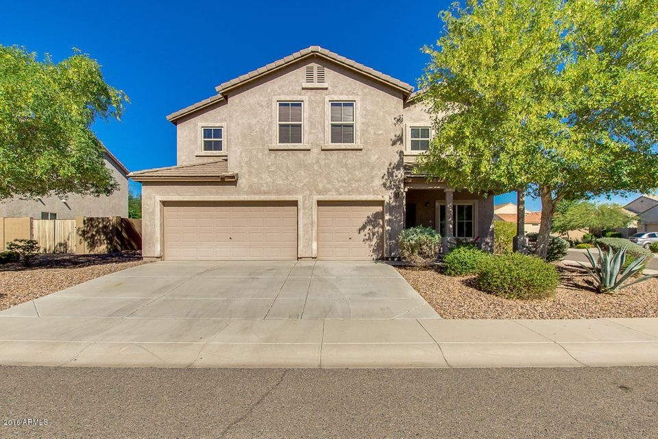 Estancia Way - North/South Lot