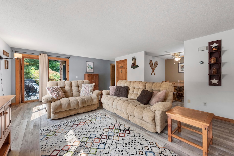 44 Church St unit 1, Lincoln, NH 03251 - photo 1