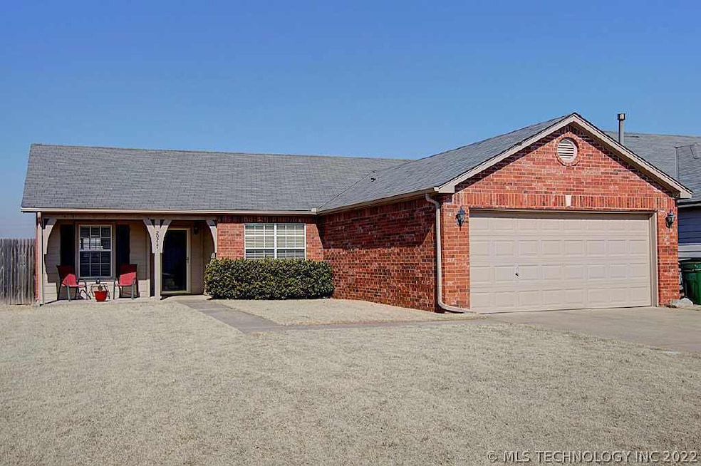 20217 E 42nd St S, Broken Arrow, OK 74014 - photo 1