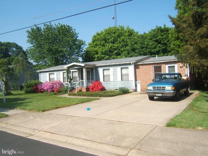 121 Center St, Cecilton, MD 21919 - photo 1