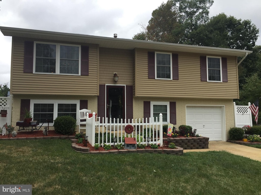 2341 Woodberry Dr, Bryans Road, MD 20616 - photo 1