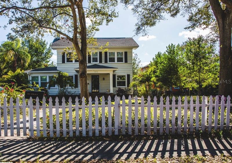 1072 19th Ave N - Exterior Front - 