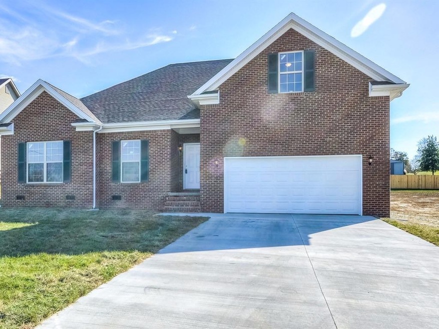 1956 Clearwater Dr, Lawrenceburg, KY 40342 - photo 1