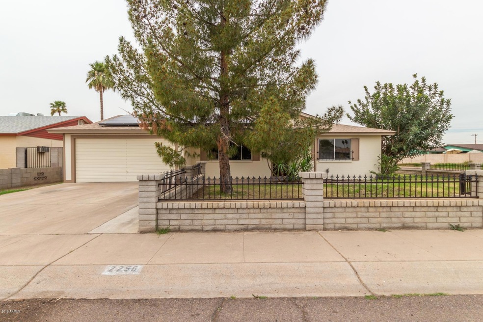 2256 N 58th Dr, Phoenix, AZ 85035 - photo 1