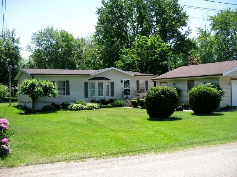 175 Lane 101 West Otter Lake, Angola, IN 46703 - photo 1