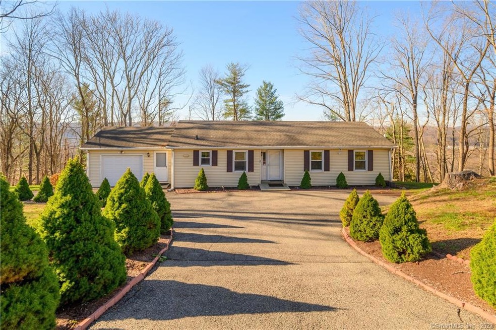 220 Pumpkin Hill Rd, New Milford, CT 06776 - photo 1