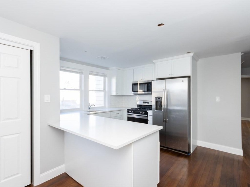 9 Minot St unit 2, Dorchester, MA 02122 - photo 1