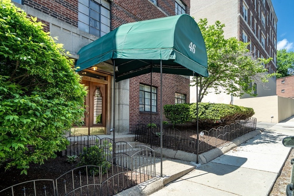 46 Chiswick Rd unit 8, Brighton, MA 02135 - photo 1