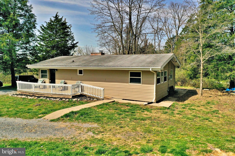 149 Hilltop Loop Rd, Harpers Ferry, WV 25425 - photo 1